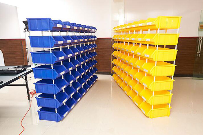 storage plastic bins