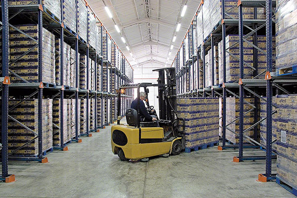 drive in pallet racking system