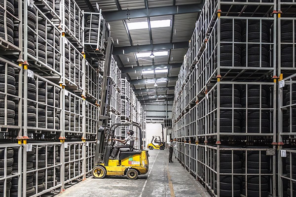 stacking rack tire rack