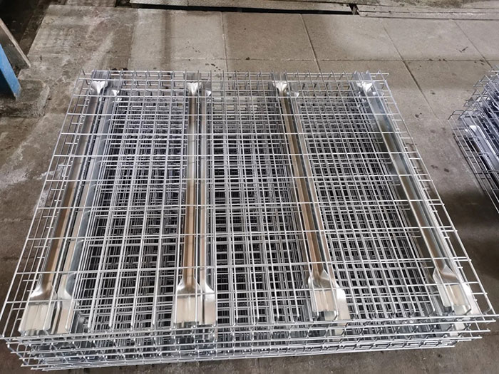wire mesh decking