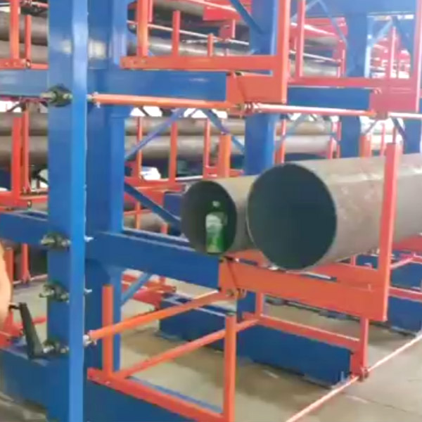 Mobile cantilever rack